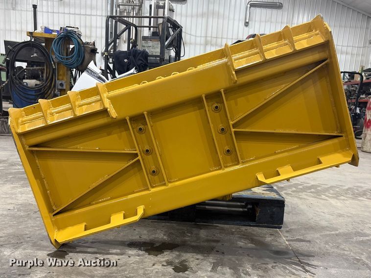 image for item FG2749 2025 Hardox 6-9Ton skid steer shear