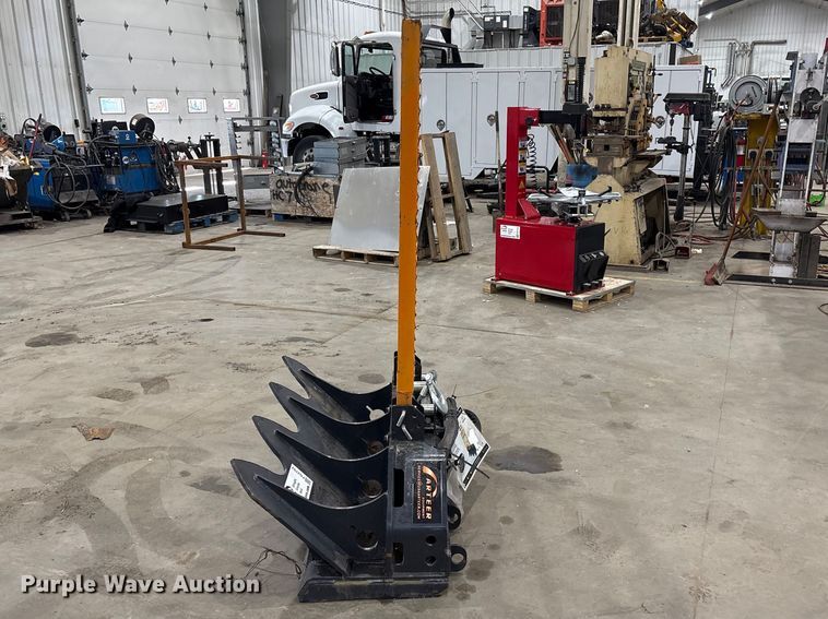 image for item FG2753 2025 Arteer SS-15000G skid steer winch