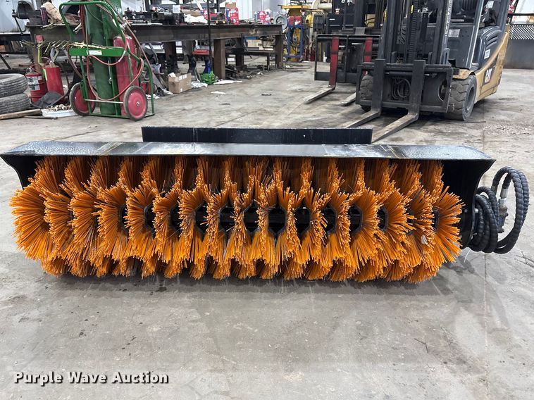 image for item FG2754 2025 Giyi SE61 skid steer broom