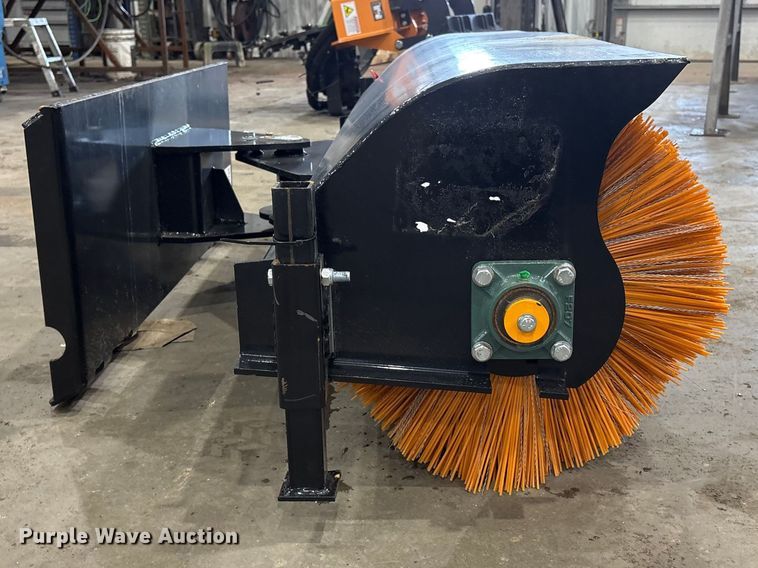 image for item FG2754 2025 Giyi SE61 skid steer broom