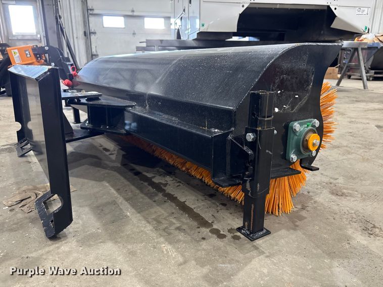 image for item FG2754 2025 Giyi SE61 skid steer broom