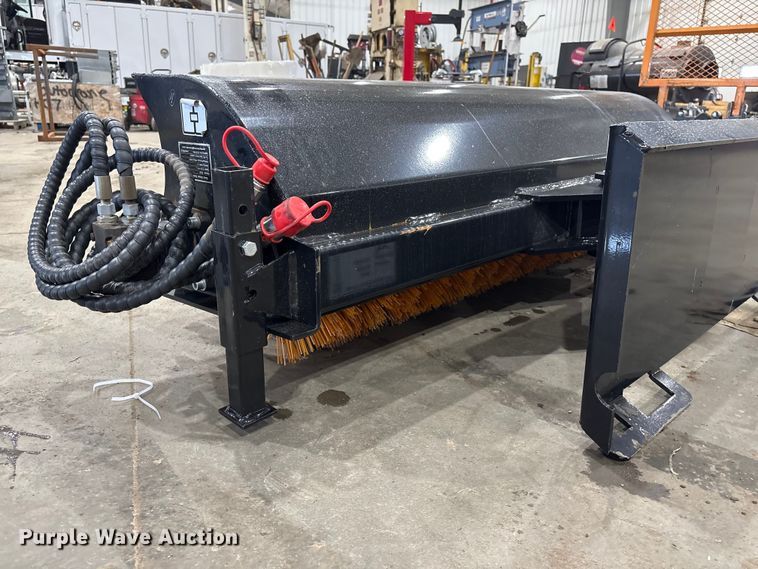 image for item FG2754 2025 Giyi SE61 skid steer broom