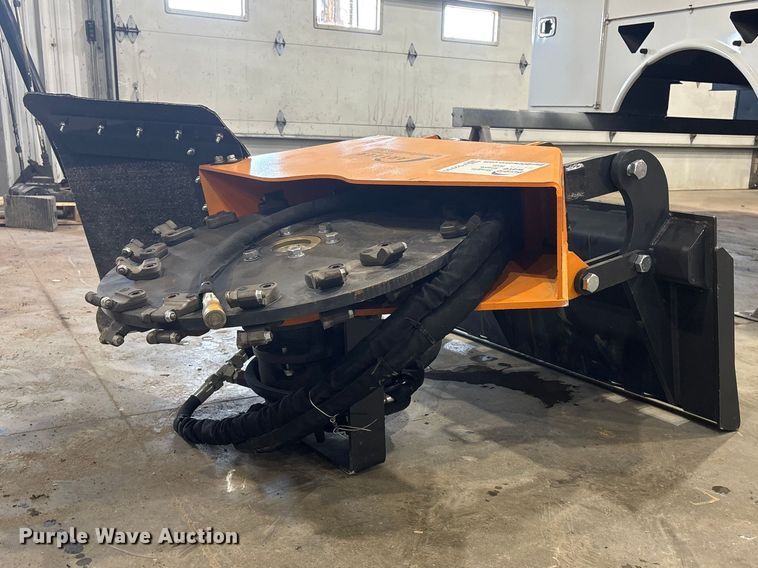 image for item FG2755 2025 Arteer TSG-31W skid steer stump grinder