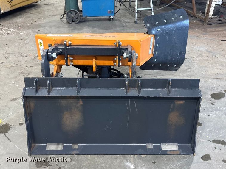 image for item FG2755 2025 Arteer TSG-31W skid steer stump grinder