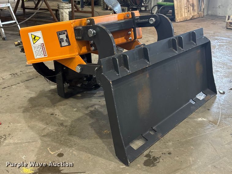 image for item FG2755 2025 Arteer TSG-31W skid steer stump grinder