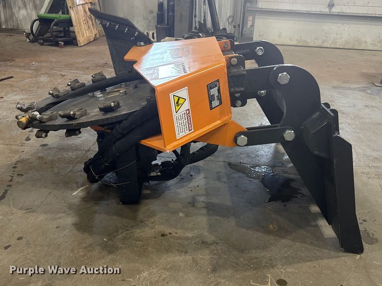 image for item FG2755 2025 Arteer TSG-31W skid steer stump grinder