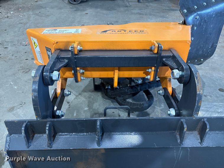 image for item FG2755 2025 Arteer TSG-31W skid steer stump grinder