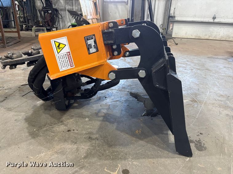 image for item FG2755 2025 Arteer TSG-31W skid steer stump grinder