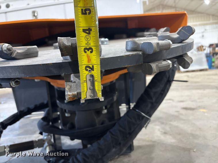 image for item FG2755 2025 Arteer TSG-31W skid steer stump grinder