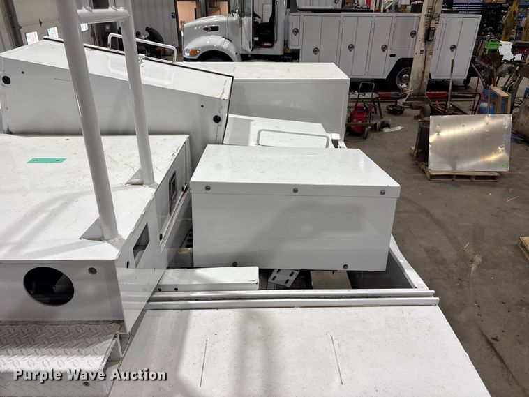 image for item FG2756 2023 Altec FLNA4002 utility bed