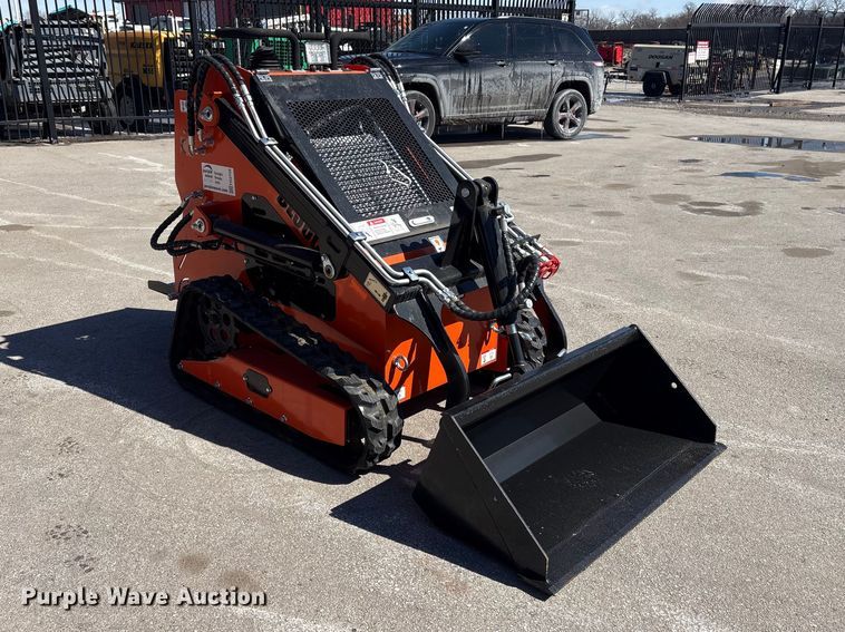 image for item FG2759 2025 SDLOOL SL36C compact utility loader