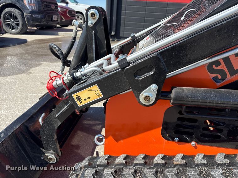 image for item FG2759 2025 SDLOOL SL36C compact utility loader