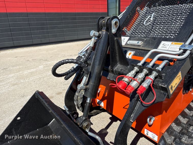 image for item FG2759 2025 SDLOOL SL36C compact utility loader