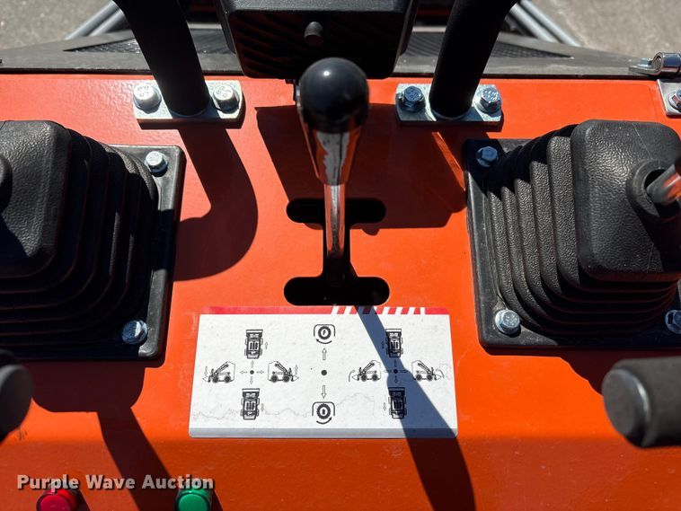 image for item FG2759 2025 SDLOOL SL36C compact utility loader