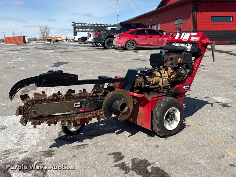 image for item FG2760 2019 Barreto 912 trencher