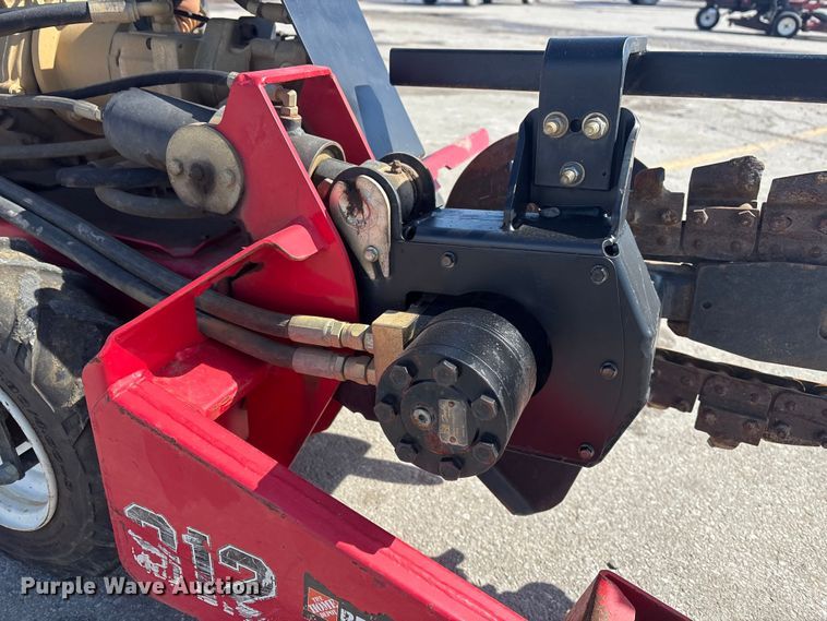 image for item FG2760 2019 Barreto 912 trencher