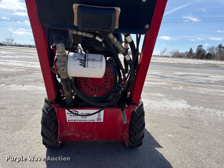 image for item FG2760 2019 Barreto 912 trencher