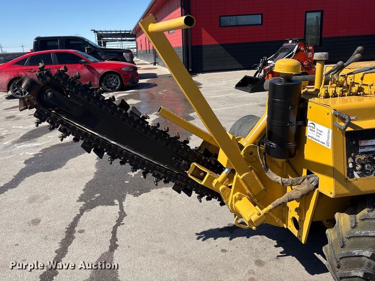 image for item FG2763 Vermeer LM-40 trencher