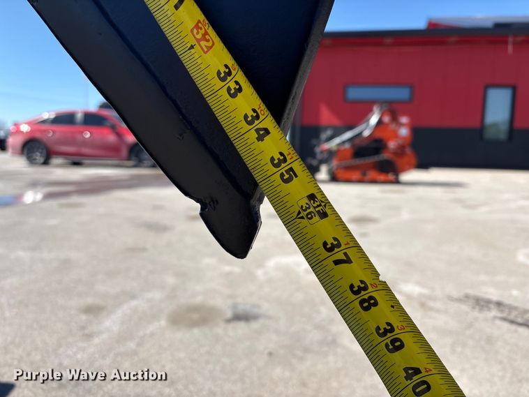 image for item FG2763 Vermeer LM-40 trencher