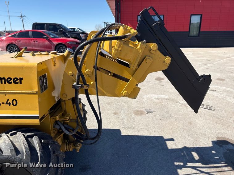 image for item FG2763 Vermeer LM-40 trencher