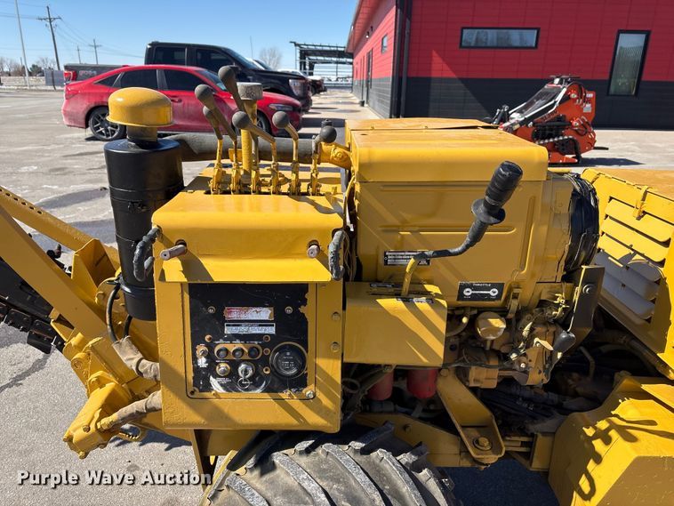 image for item FG2763 Vermeer LM-40 trencher