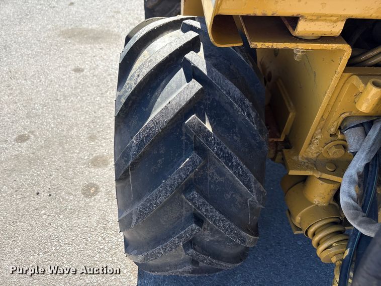 image for item FG2763 Vermeer LM-40 trencher