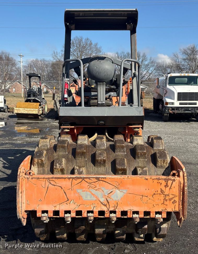 image for item FI0141 2007 Hamm 3205 P single drum vibratory roller