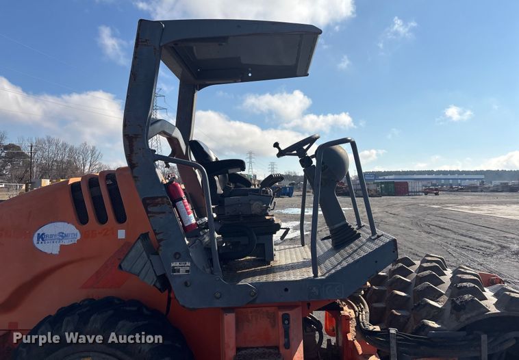 image for item FI0141 2007 Hamm 3205 P single drum vibratory roller