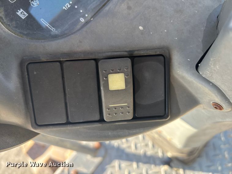 image for item FI0141 2007 Hamm 3205 P single drum vibratory roller