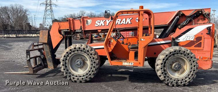 image for item FI0142 2013 JLG Skytrak 10042 telehandler