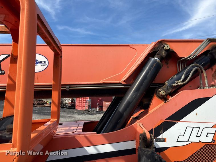 image for item FI0142 2013 JLG Skytrak 10042 telehandler