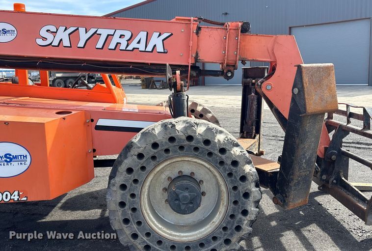 image for item FI0142 2013 JLG Skytrak 10042 telehandler