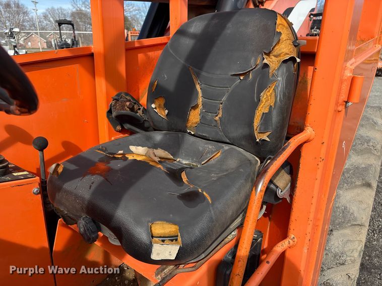 image for item FI0142 2013 JLG Skytrak 10042 telehandler