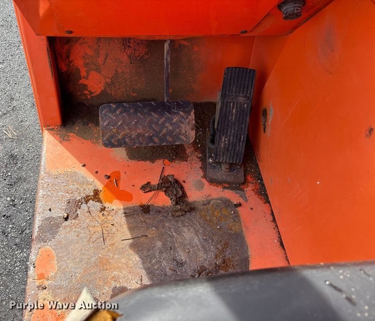 image for item FI0142 2013 JLG Skytrak 10042 telehandler