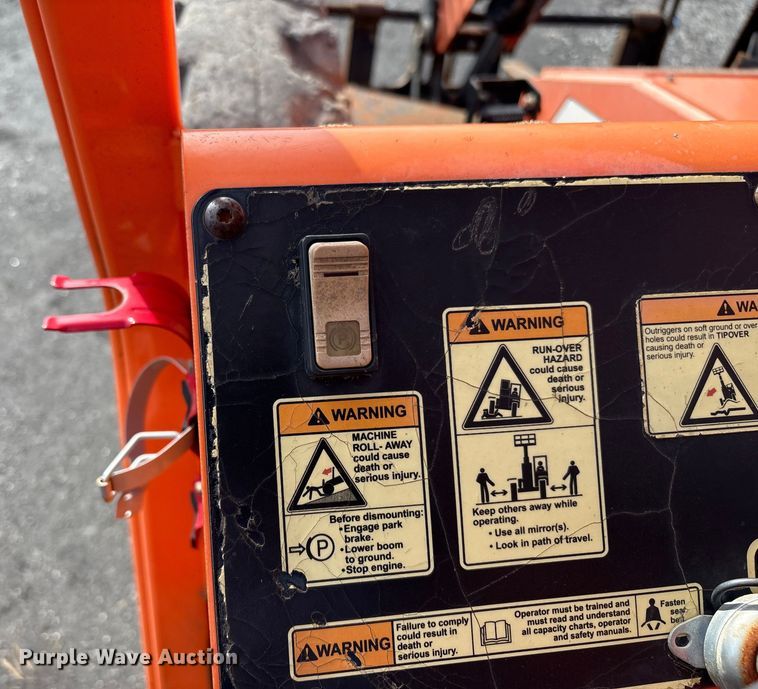 image for item FI0142 2013 JLG Skytrak 10042 telehandler