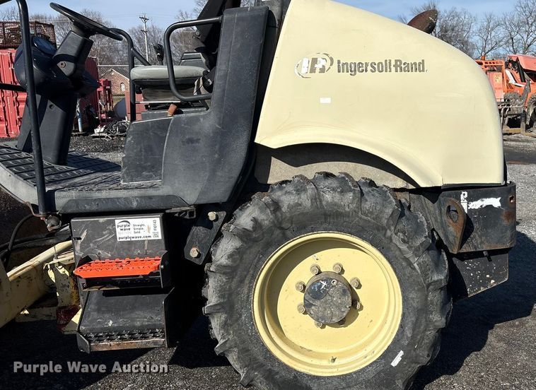 image for item FI0143 Ingersoll Rand SD-45D TF single drum vibratory roller