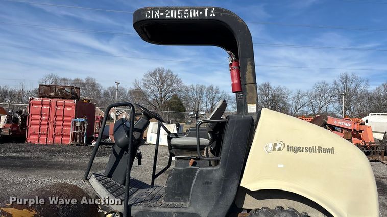 image for item FI0143 Ingersoll Rand SD-45D TF single drum vibratory roller