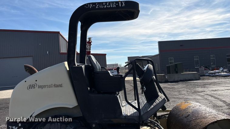 image for item FI0143 Ingersoll Rand SD-45D TF single drum vibratory roller