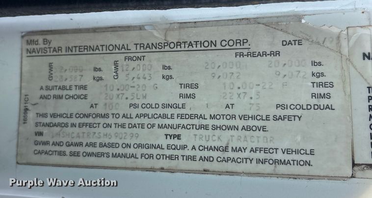 image for item FI0144 1995 International 8100 water truck