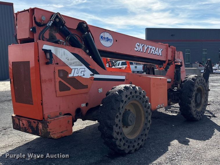 image for item FI0145 2014 JLG Skytrak 10042 telehandler