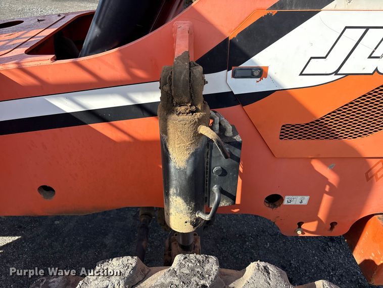 image for item FI0145 2014 JLG Skytrak 10042 telehandler