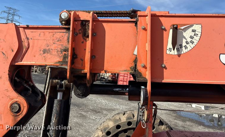 image for item FI0145 2014 JLG Skytrak 10042 telehandler