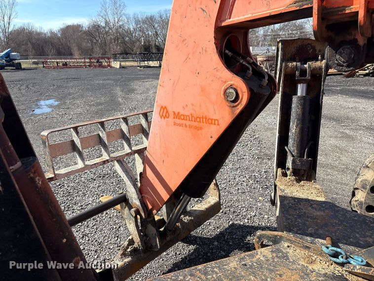 image for item FI0145 2014 JLG Skytrak 10042 telehandler