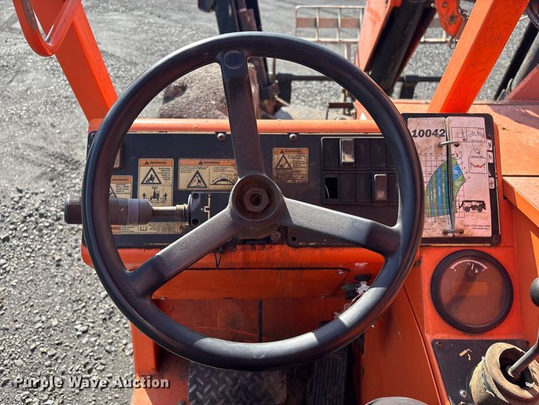 image for item FI0145 2014 JLG Skytrak 10042 telehandler