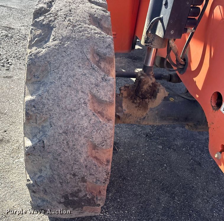 image for item FI0145 2014 JLG Skytrak 10042 telehandler