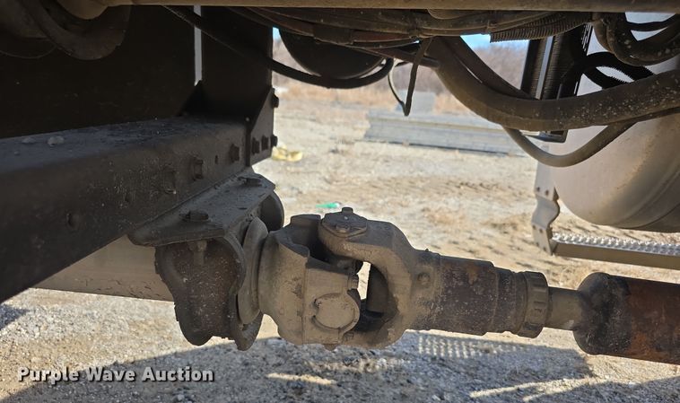 image for item FI0804 2006 Peterbilt 357 crane truck