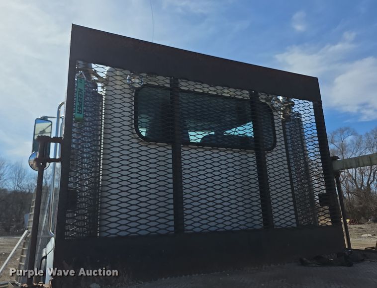 image for item FI0804 2006 Peterbilt 357 crane truck