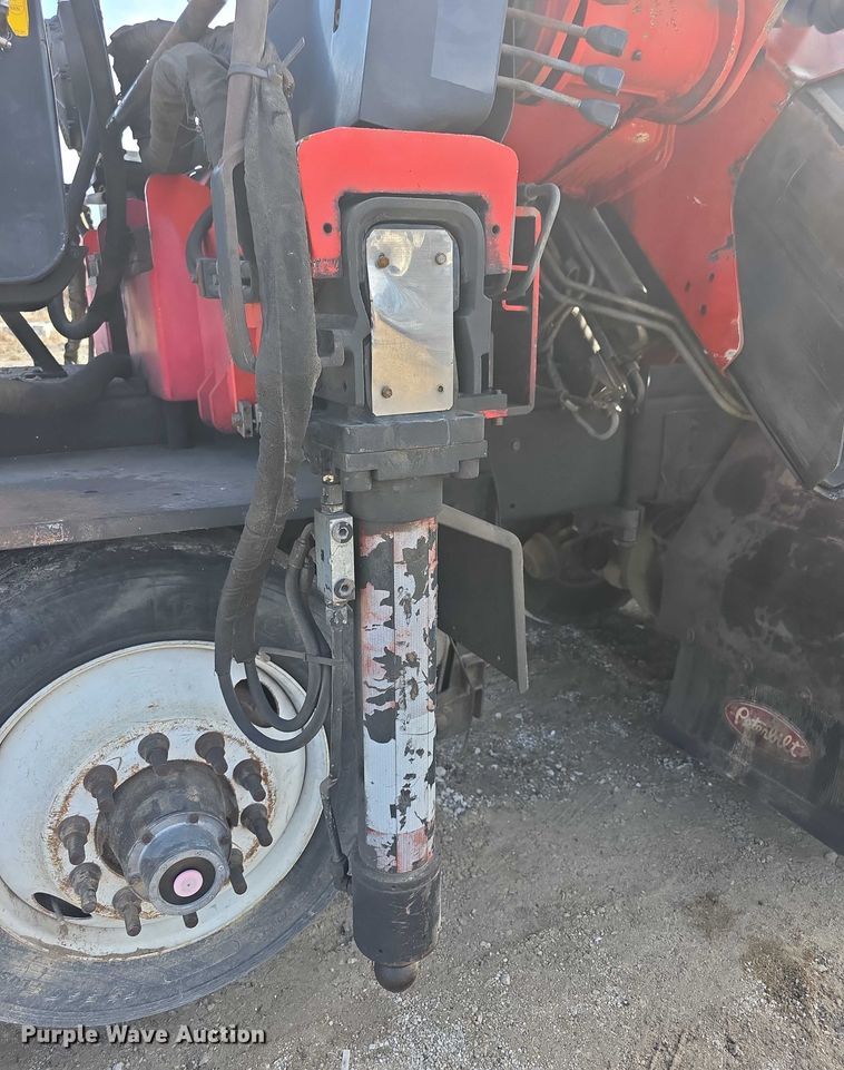 image for item FI0804 2006 Peterbilt 357 crane truck