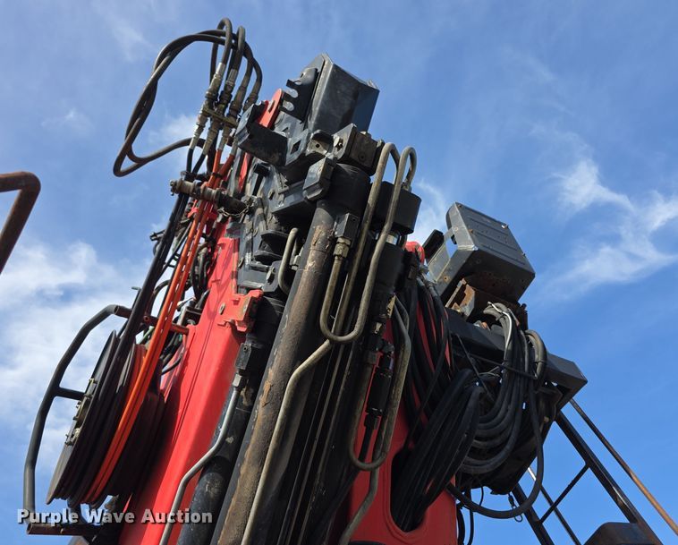 image for item FI0804 2006 Peterbilt 357 crane truck