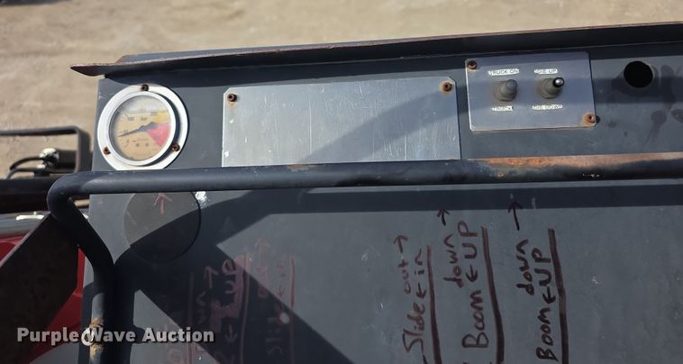 image for item FI0804 2006 Peterbilt 357 crane truck